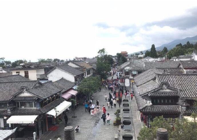 丽江复华度假世界选用“璨坤”3D雾化蒸汽壁炉